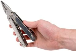 Victorinox Swisstool X 3.0323.H Pince Multifonction, étui En Plastique -Leatherman Soldes VT3 0323 H 06 victorinox vt3 0323 h 06