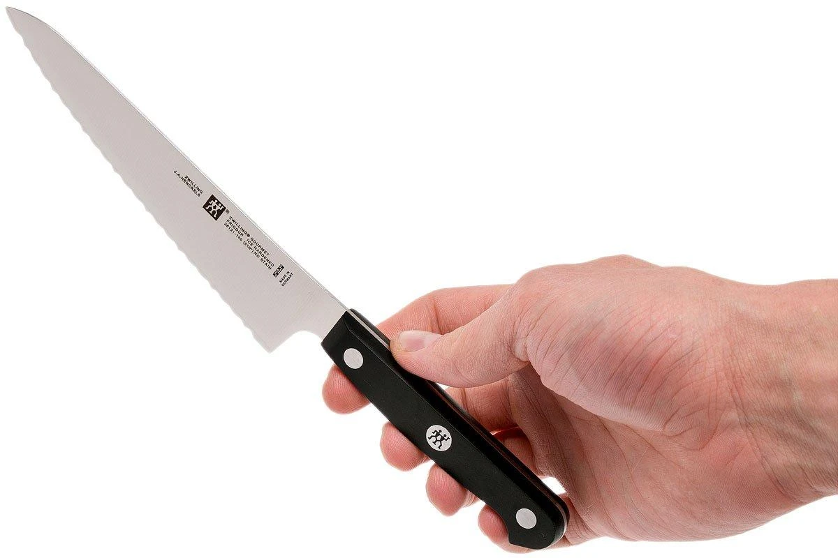 Zwilling Gourmet Compact Couteau De Chef Dentelé 14 Cm, 36121-141 9 Zwilling Gourmet Compact Couteau De Chef Dentelé 14 Cm, 36121-141 – Image 7