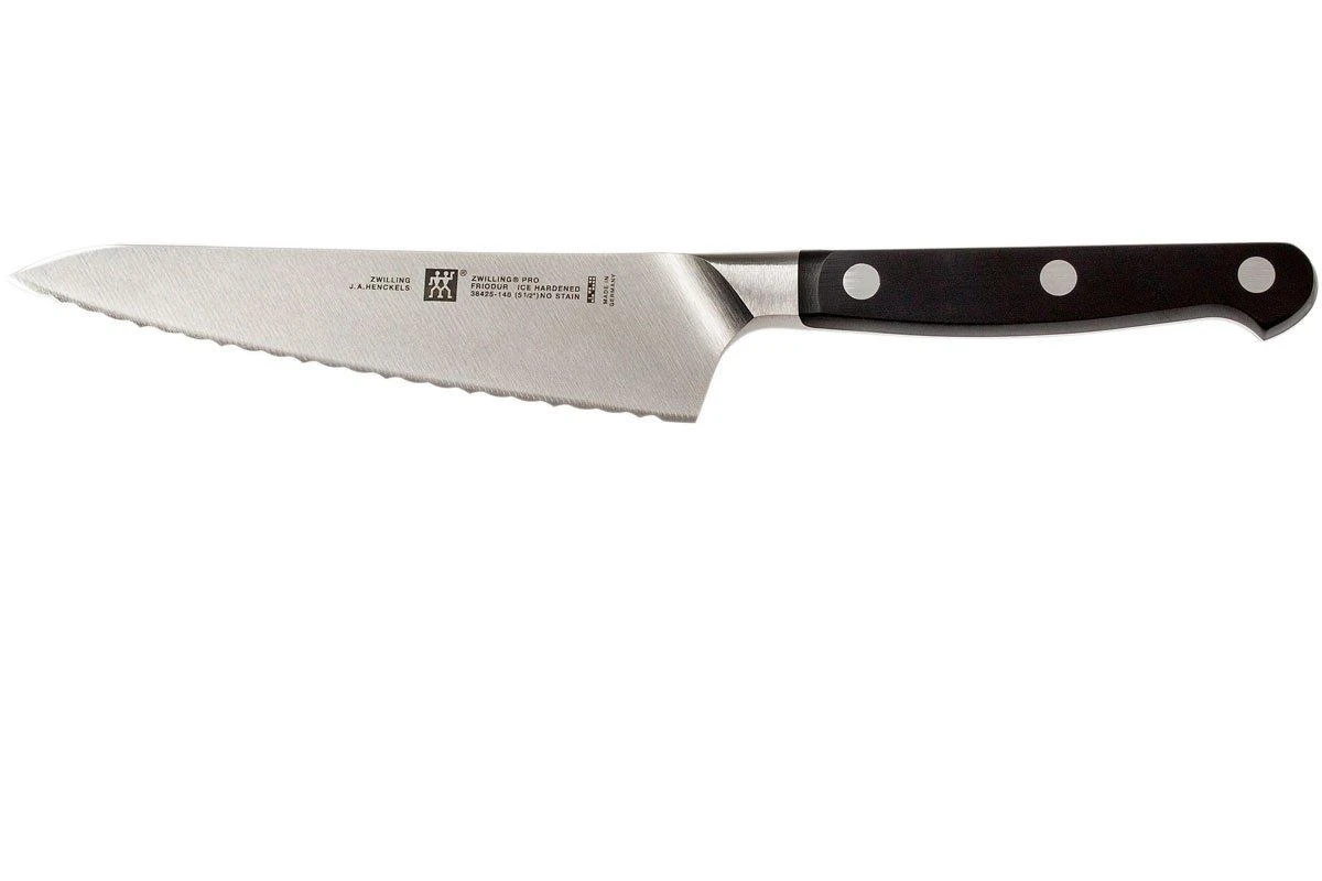 Zwilling Pro Couteau De Chef à Bord Dentelé 14cm, 38425-141 3 Zwilling Pro Couteau De Chef à Bord Dentelé 14cm, 38425-141